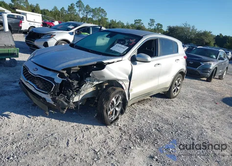 2021 Kia Sportage Lx z USA, uszkodzony, nr VIN KNDPM3AC2M7892312